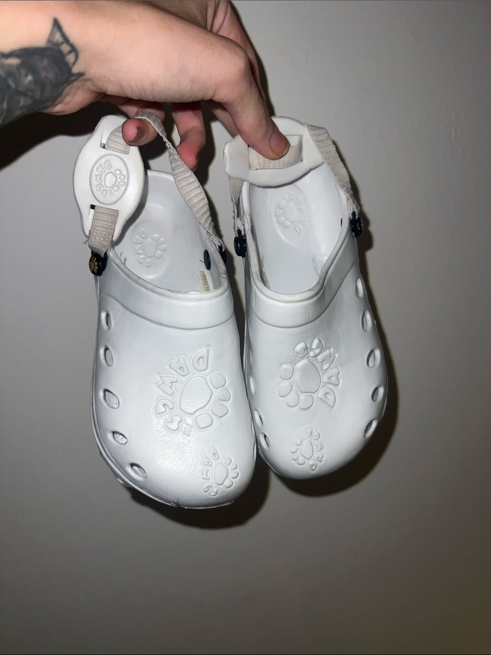 Dawgs Kids White Slip-On Clog Sandals with Heel Strap